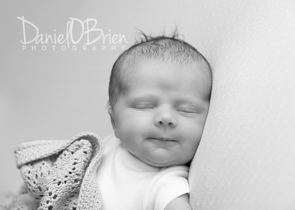 Aine0677002
