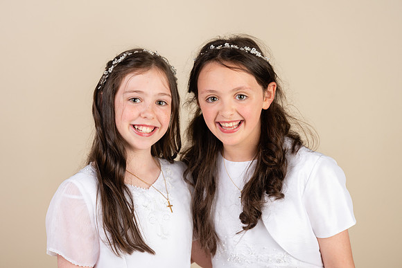Sarah & Lucia Communion 6454015