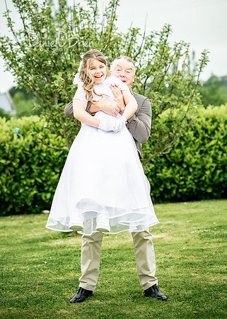 Clodagh Communion 9363081