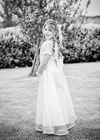 Clodagh Communion 9221024
