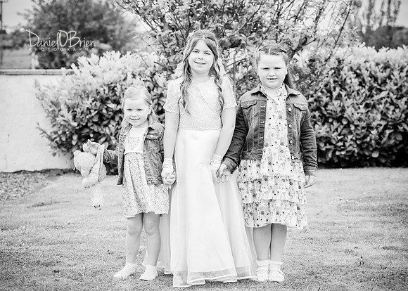 Clodagh Communion 9421098