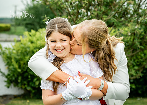 Clodagh Communion 9495129