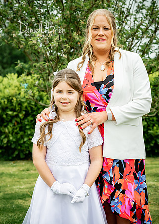 Clodagh Communion 9480123