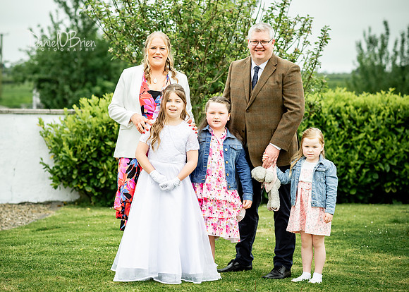 Clodagh Communion 9391089