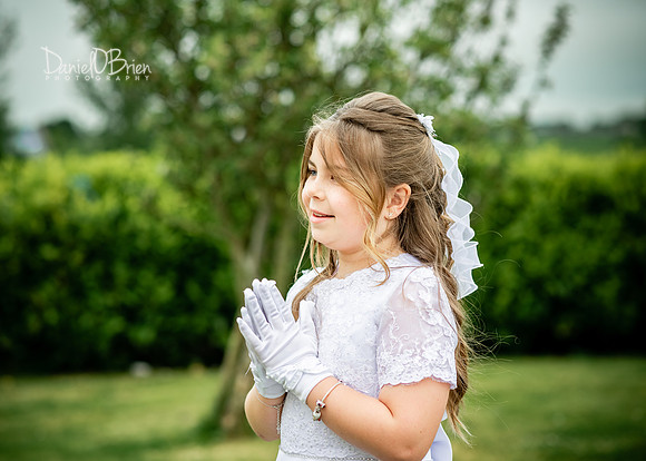 Clodagh Communion 9260043