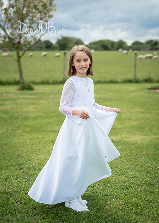 Laura 3525043