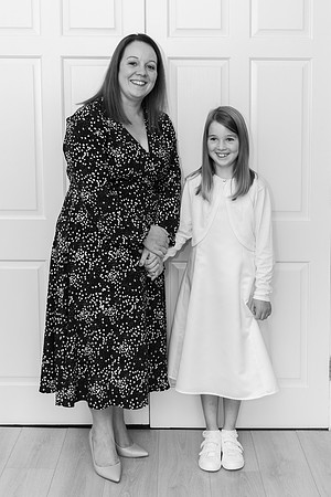 Hillary Communion 4940016
