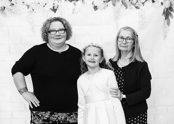 Carey Communion 7333164