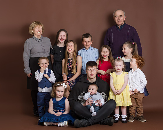 Grands-parents-with-their-grands-children's