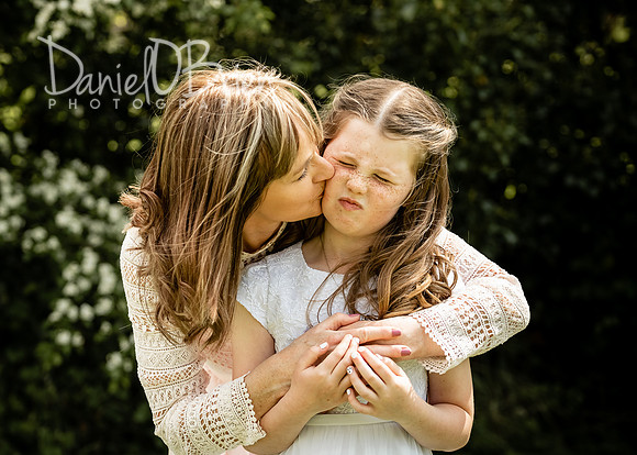 Fiona Kelly Communion 6189095