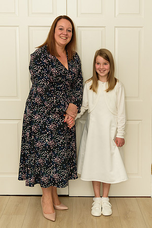 Hillary Communion 4940015