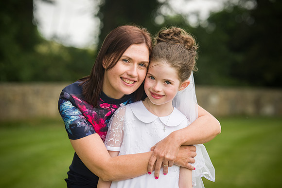 communion-girl-and-her-mother