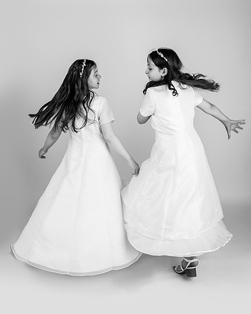 Sarah & Lucia Communion 6479026