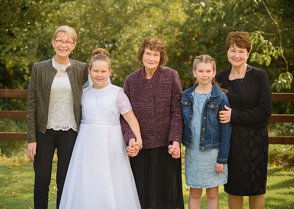 Leah Communion4558049