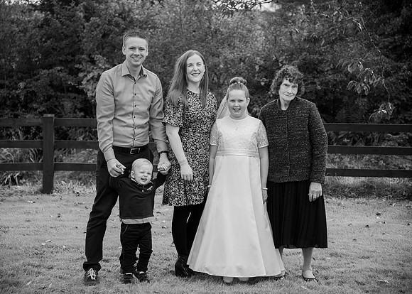 Leah Communion4610066