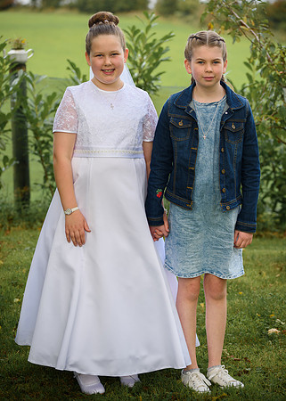 Leah Communion4457011