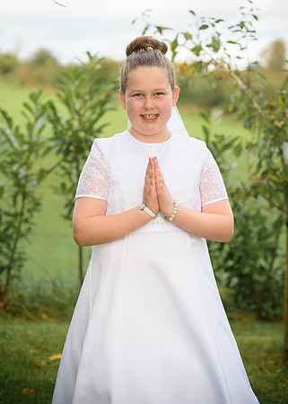 Leah Communion4449007