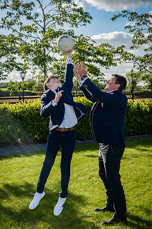 Boy-play-volleyball-with-his-father